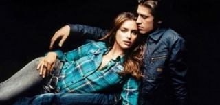 ژستهای دونفره اسپرت عاشقانه برای عکس گرفتن