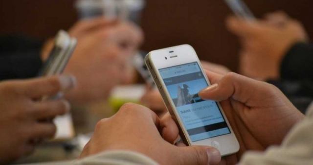 آیا گوشی های تلفن همراه باعث سرطان می شوند؟