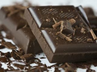 مصرف شکلات تلخ استرس را کاهش می دهد - مقالات سلامتی