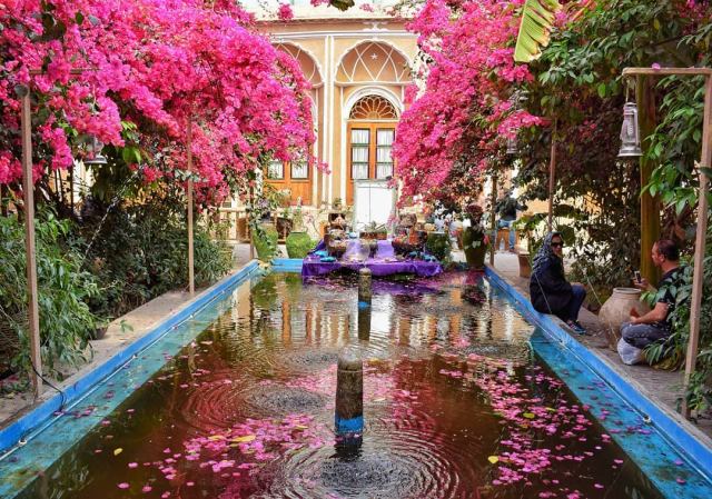 هتل سنتی کهن کاشانه در شهرستان یزد