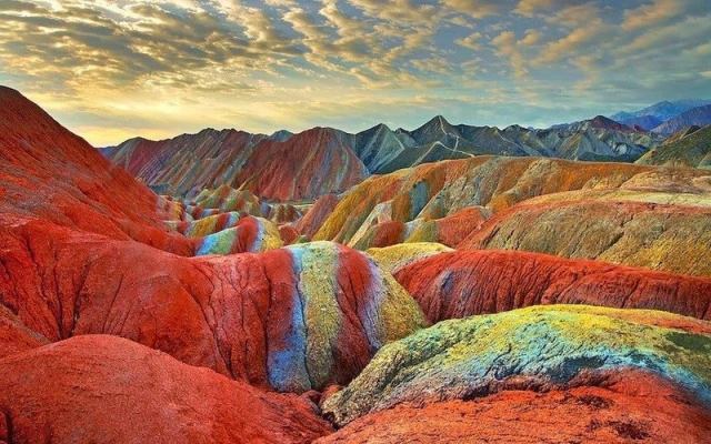 کوه های آلاداغلار; رنگین کمان آذربایجان شرقی