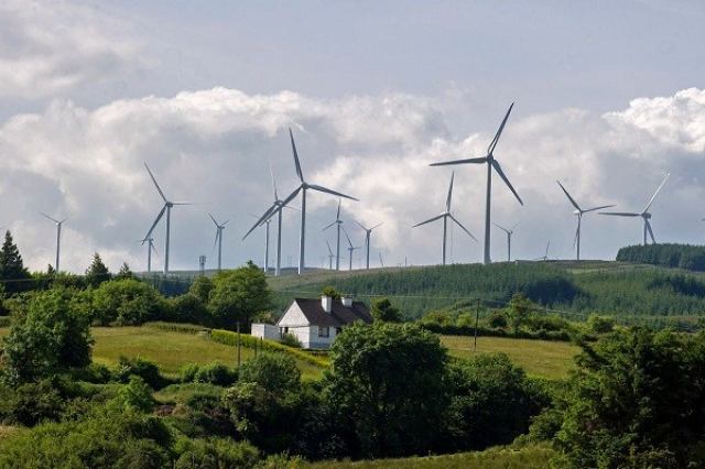 گام بلند ایرلند برای برق تجدیدپذیر