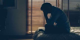 افسردگی بعد از رابطه جنسی به چه دلیلی ایجاد می‌شود؟