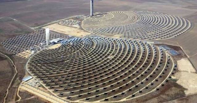 عربستان و امارات روی آینده خورشیدی، سرمایهگذاری میکنند