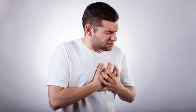 علت حملهی قلبی در جوانان چیست؟
