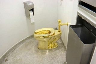 توالت فرنگی طلا از کاخ انگلیسی به سرقت رفت