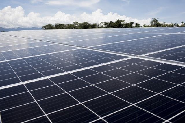 فرانسوی‌ها برای تولید انرژی خورشیدی گام‌های محکم‌تری برمی‌دارند