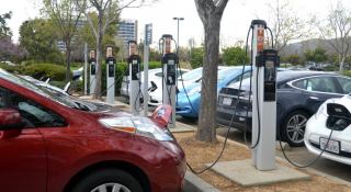 سرمایه‌گذاری شرکت‌های بزرگ چینی در زیرساخت شارژ خودروهای برقی
