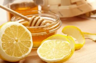 14 فایده‌ نوشیدن شربت عسل و آبلیمو به صورت ناشتا