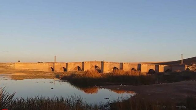 پل فرهادآباد