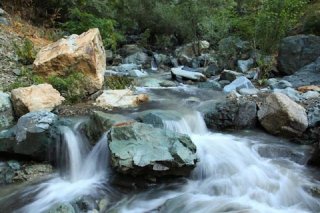 رود دره درکه