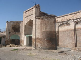 رباط سنگ بست فریمان