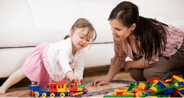 خدمات مراقبت و نگهداری از کودک در منزل مرکز چتر فیروزه ای