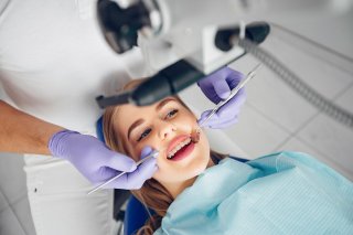 معرفی انواع خدمات دندانپزشکی زیبایی 