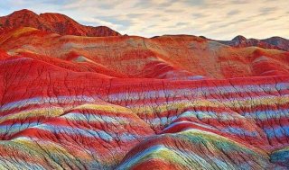 کوه های رنگارنگ ایران