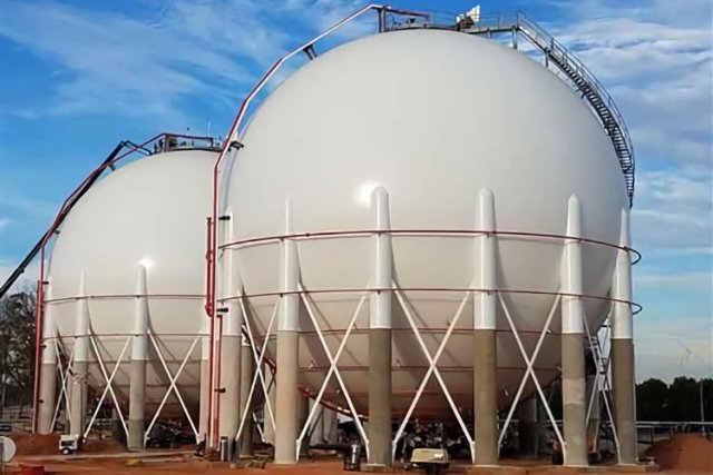 مخازن ذخیره مواد شیمیایی و مایعات: بهینه‌سازی ایمنی و عملکرد