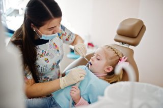 ویژگی های دندانپزشکی کودکان  چیست؟
