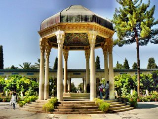 حمل بار از تهران به شیراز: بهترین راه‌ها و روش‌ها