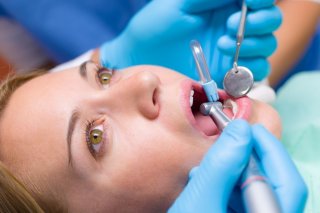عملیات عصب کشی دندان