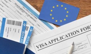 کارت آبی اتحادیه‌ اروپا (Blue Card EU)