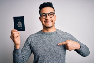 اقامت انگلیس با پاسپورت دومینیکا