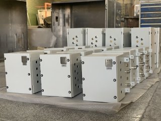 سازنده انواع جعبه ( باکس) آلومینیومی الکترونیکی و مخابراتی