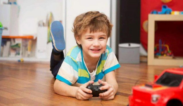 راهنمای خرید ماشین اسباب ‌بازی بر اساس سن کودک