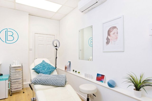 مقايسه روش های مختلف رفع تيرگی ناحیه تناسلی مردان برای رسيدن به نتيجه