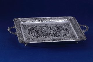 سینی نقره؛ انتخابی اصیل و باشکوه برای دکوراسیون و پذیرایی
