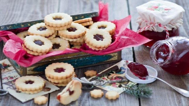 طرز تهیه شیرینی مربایی
