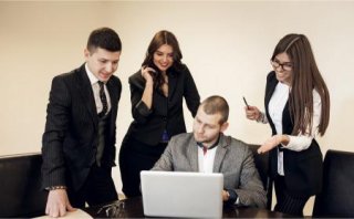  خدمات نیابتی چیست و چرا در ایران به آن نیاز داریم؟