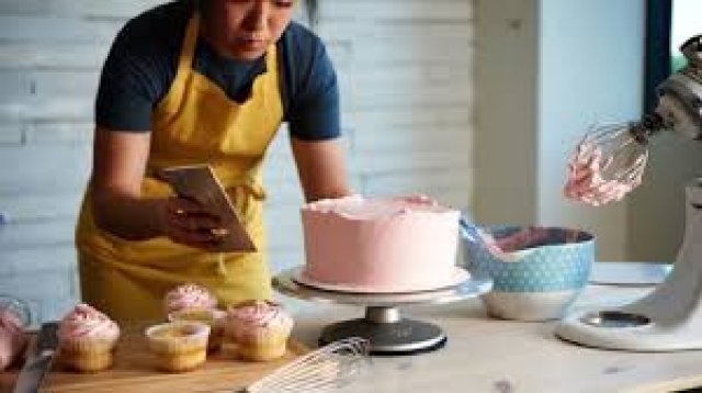 کیک پزی آیا درآمد بالایی دارد؟