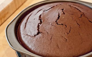 تزئین کیک ترک خورده چگونه است؟