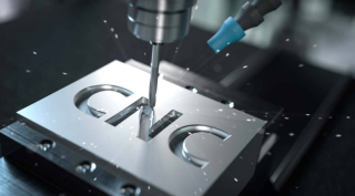 دستگاه‌های CNC و نقش آن‌ها در صنعت امروز