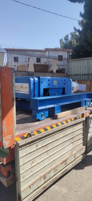 تأثیر جرثقیل سقفی بر افزایش بهره‌وری خط تولید