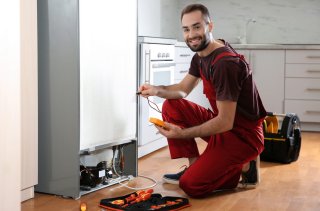 علت یخ زدن بدنه یخچال